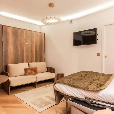 Stylish With A/c For 3 Guests • Near Metro * Paris