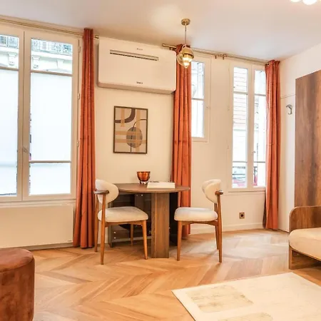 Stylish With A/c For 3 Guests • Near Metro * Párizs